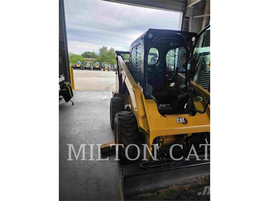 CAT 262D3 Kompaktlader