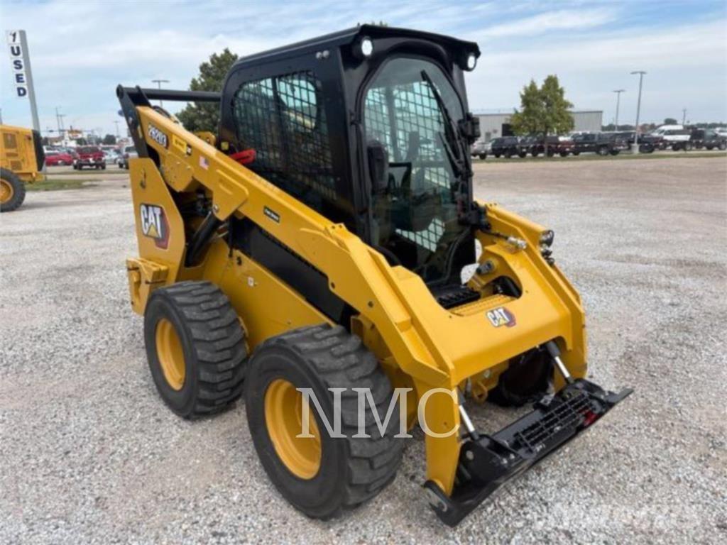 CAT 262D3 Kompaktlader