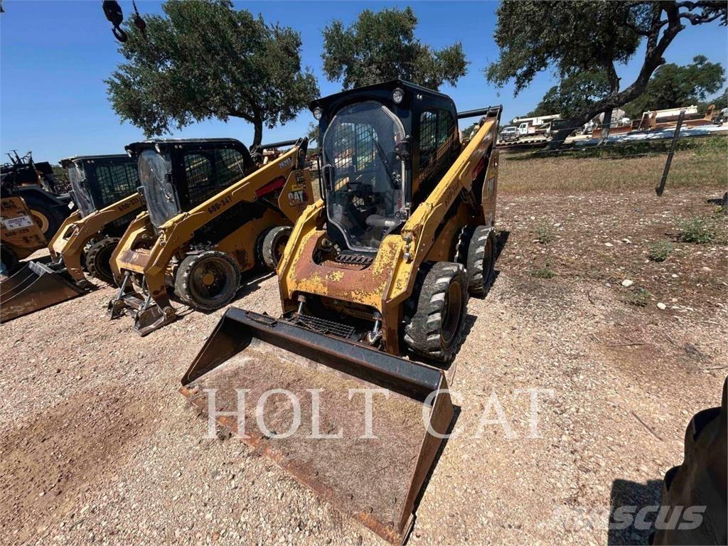 CAT 262D3 Kompaktlader