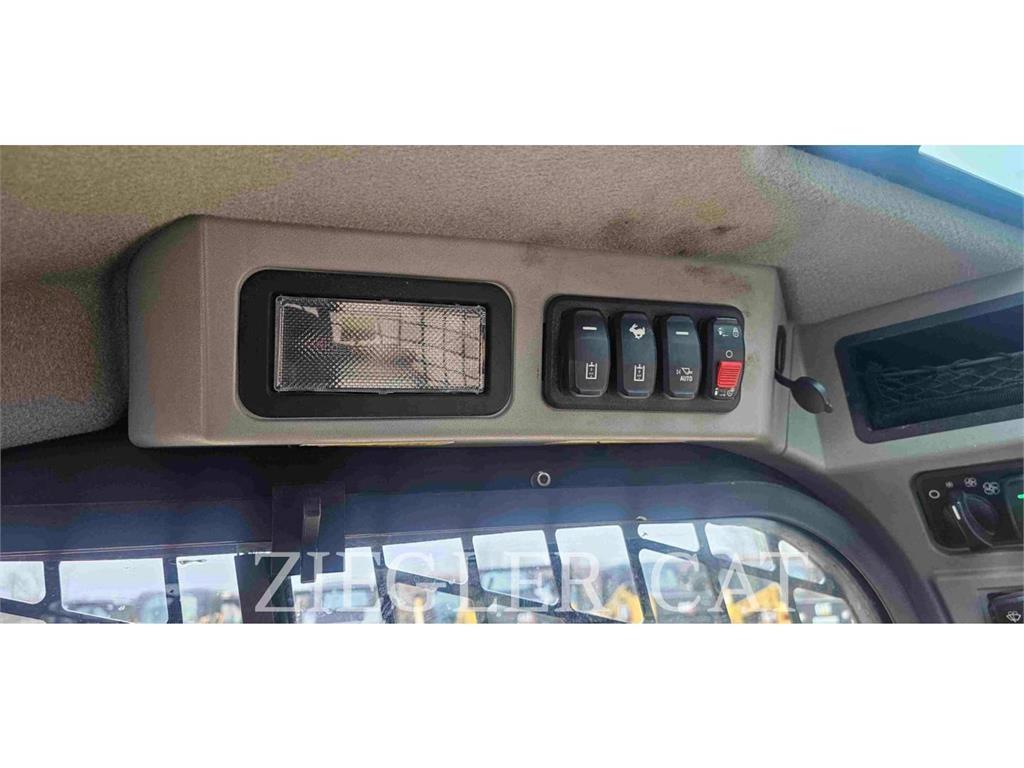 CAT 262D3 Kompaktlader