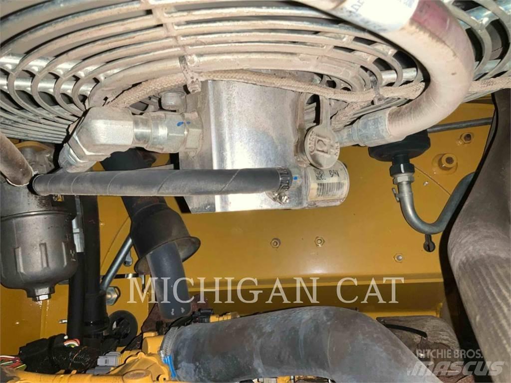 CAT 262D3 A2HQR Kompaktlader