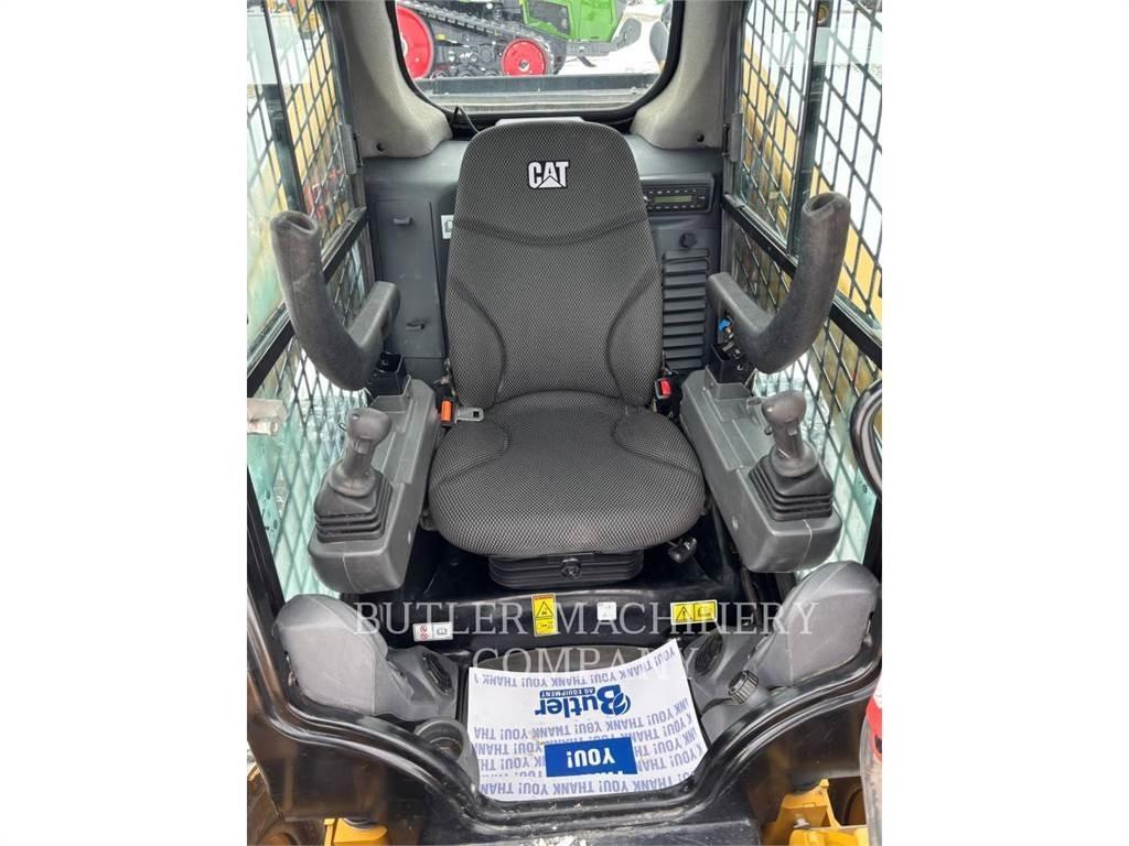 CAT 262D3 C3H3 Kompaktlader