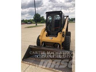 CAT 272 Kompaktlader