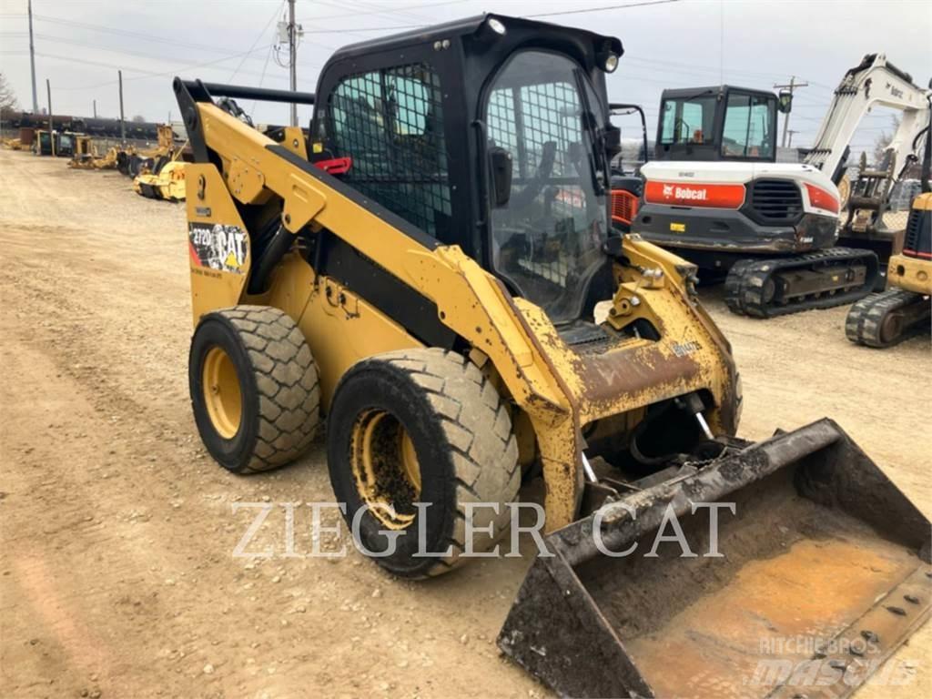 CAT 272D2 Kompaktlader