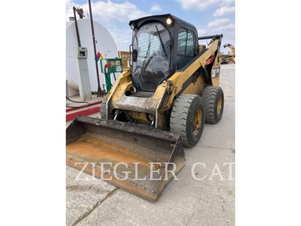 CAT 272D2 Kompaktlader