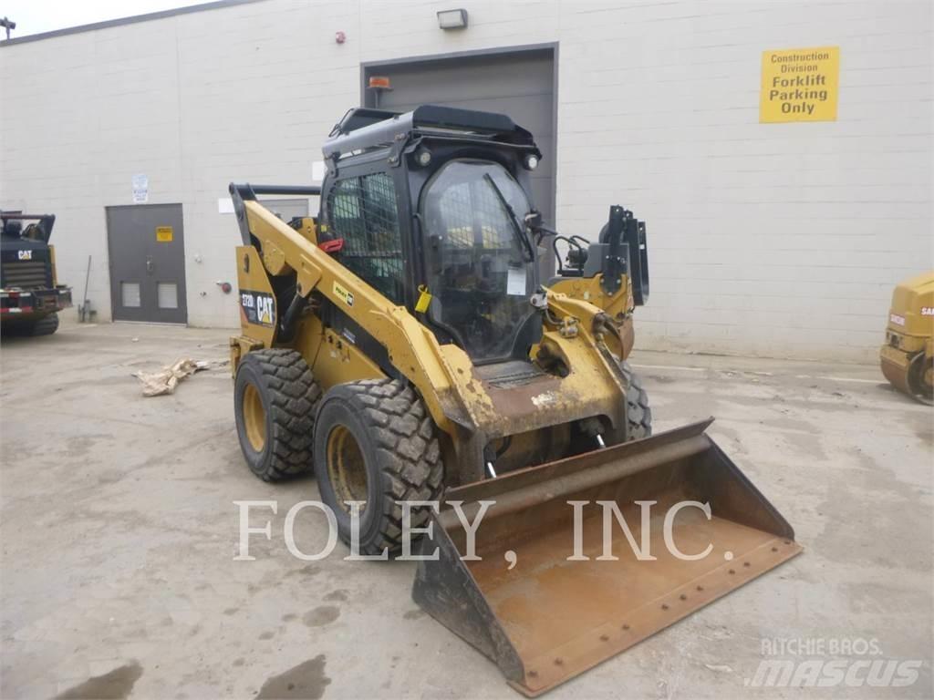 CAT 272D2XHP Kompaktlader
