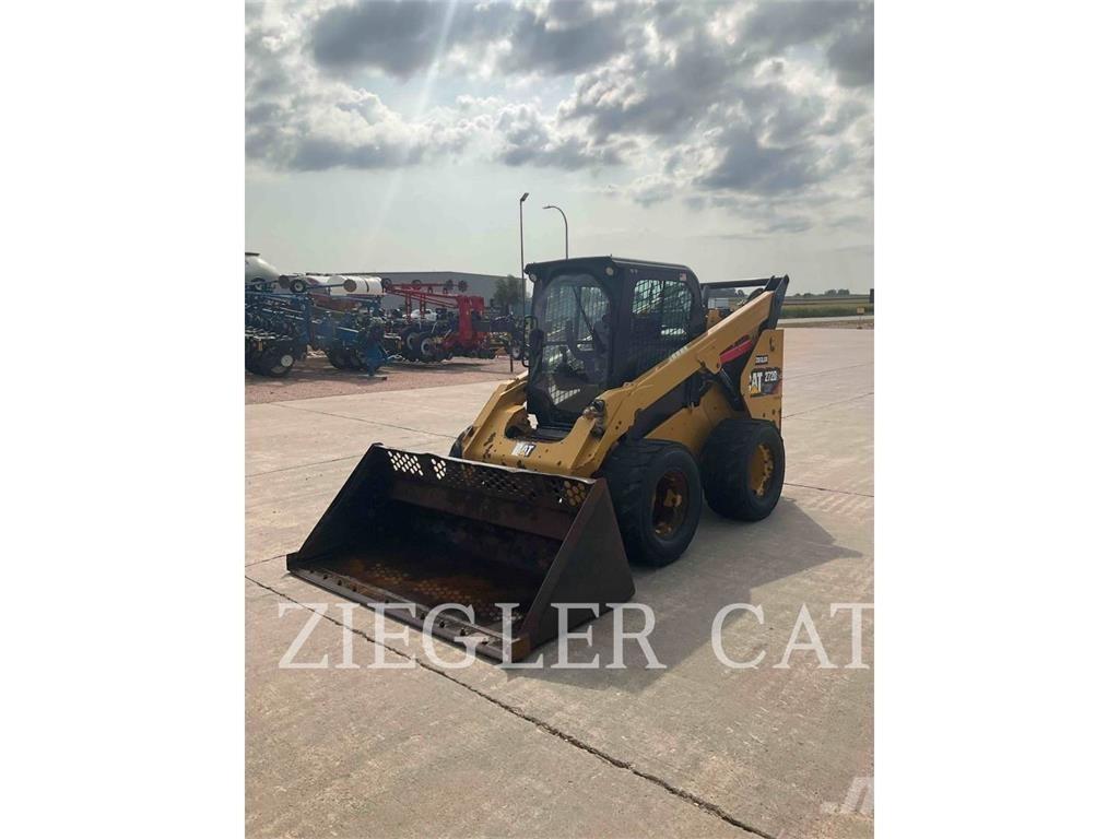 CAT 272D2XHP Kompaktlader