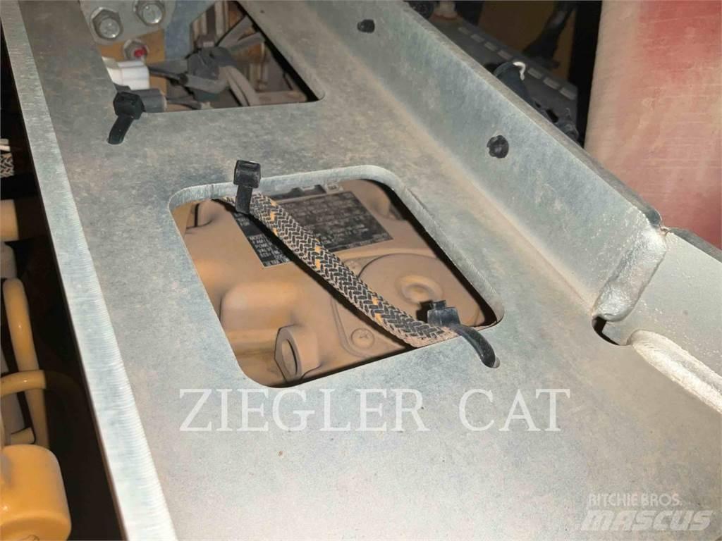 CAT 272D3 Kompaktlader