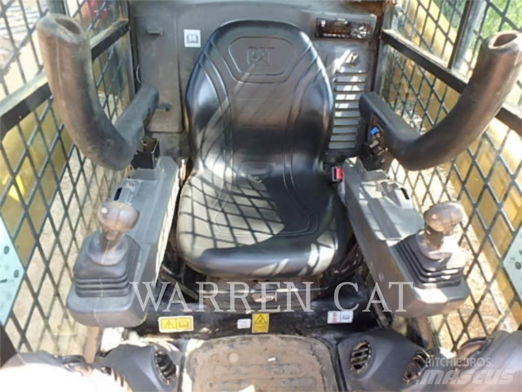 CAT 272D3 C3H1 Kompaktlader