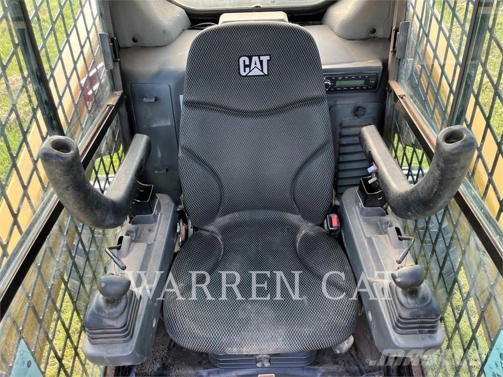 CAT 272D3 C3H3 Kompaktlader