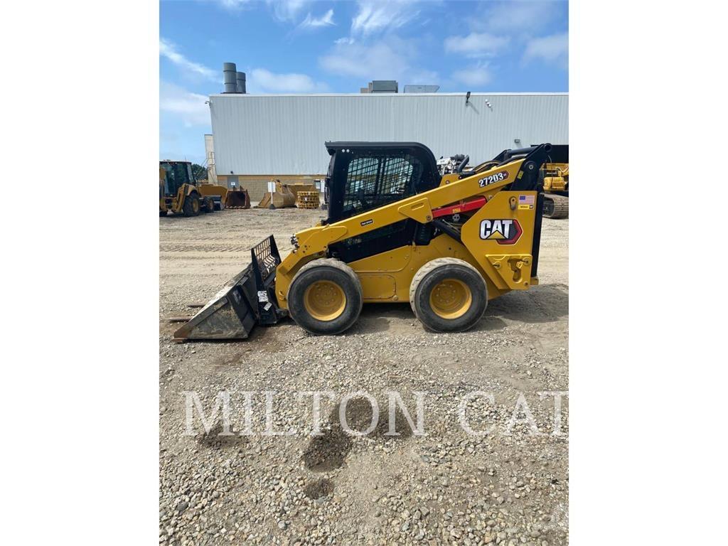 CAT 272D3XE Kompaktlader