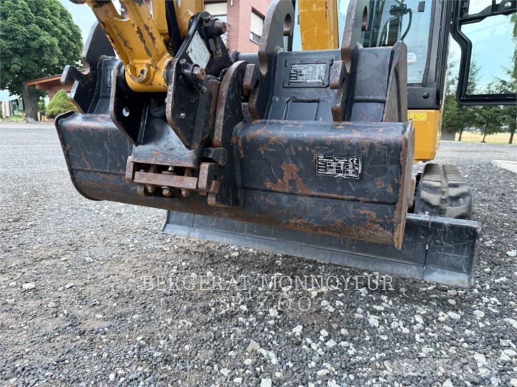 CAT 301.8 Raupenbagger
