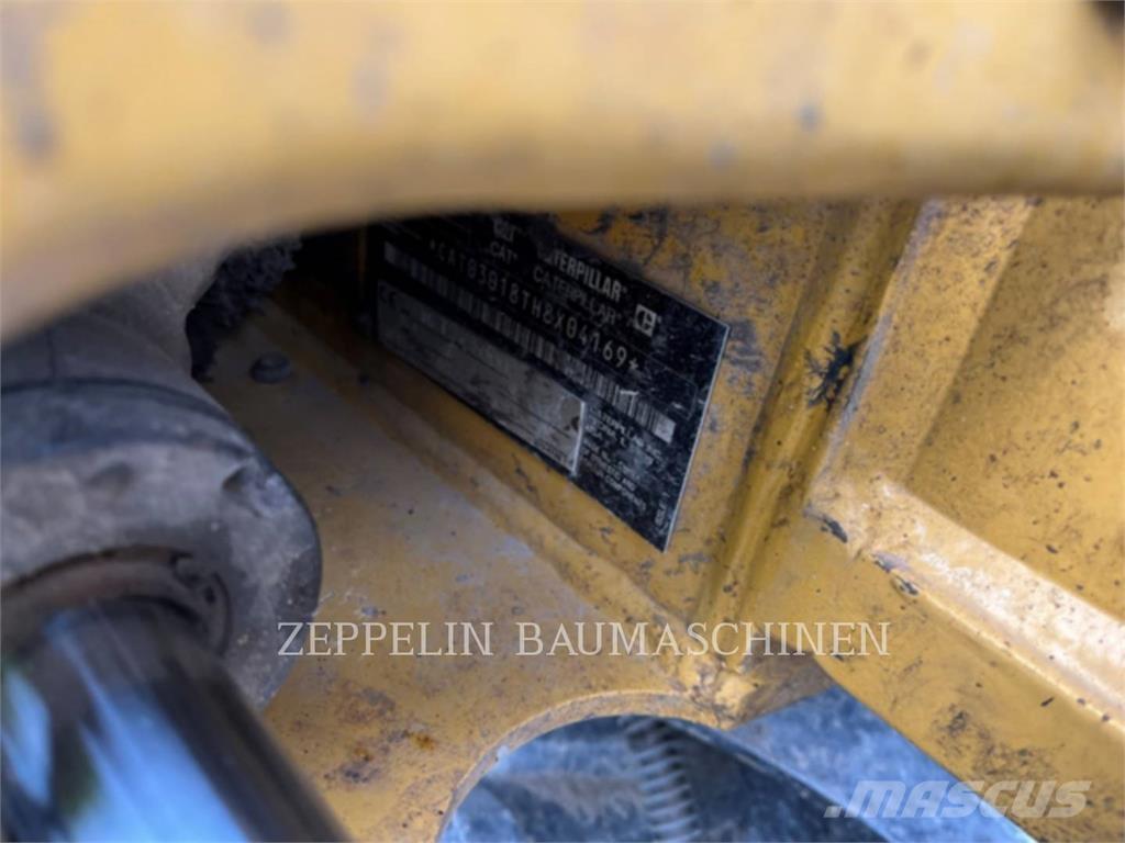 CAT 301.8-05A Raupenbagger