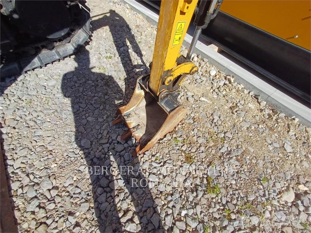 CAT 302-05CR Raupenbagger