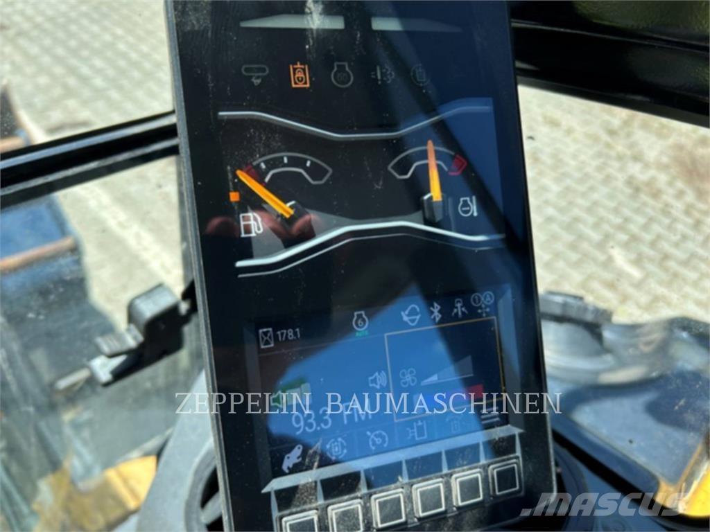 CAT 302.7CR-07 Raupenbagger