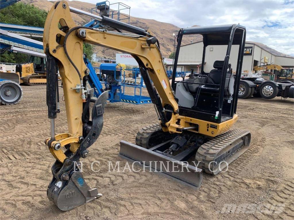 CAT 302.7DCRCN Raupenbagger