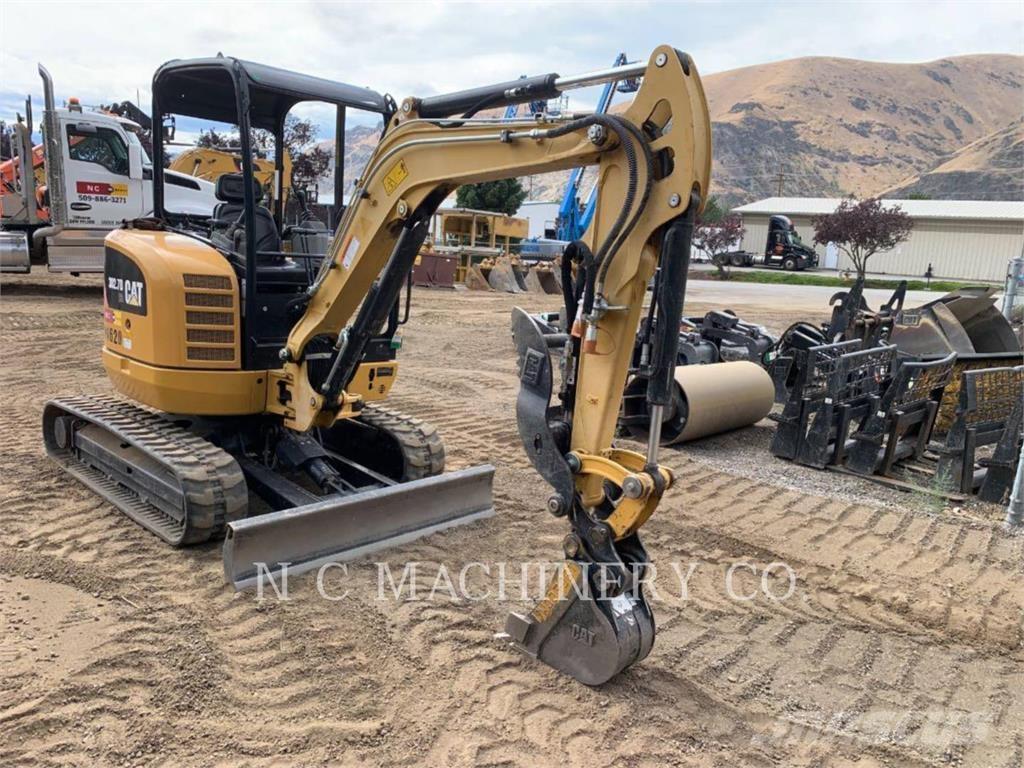 CAT 302.7DCRCN Raupenbagger