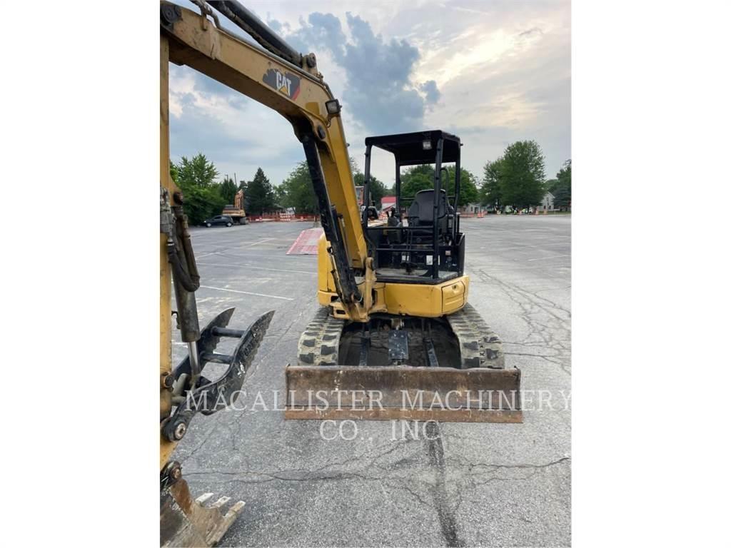 CAT 305.5E2CR Raupenbagger