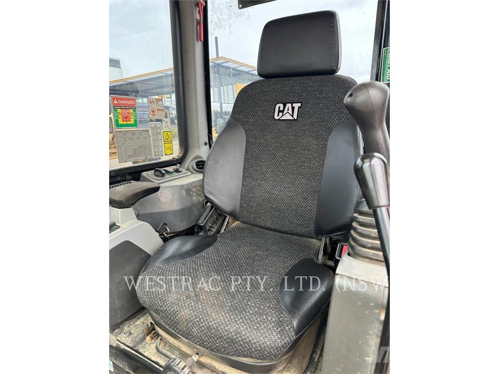 CAT 305.5E2CR Raupenbagger