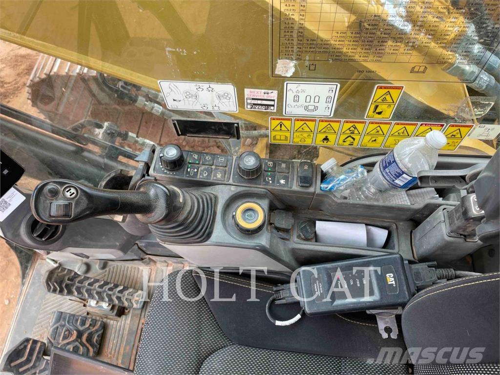 CAT 32007 Raupenbagger