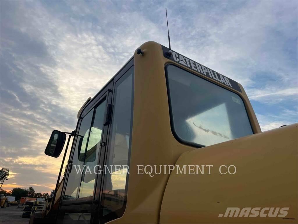 CAT 320CL Raupenbagger