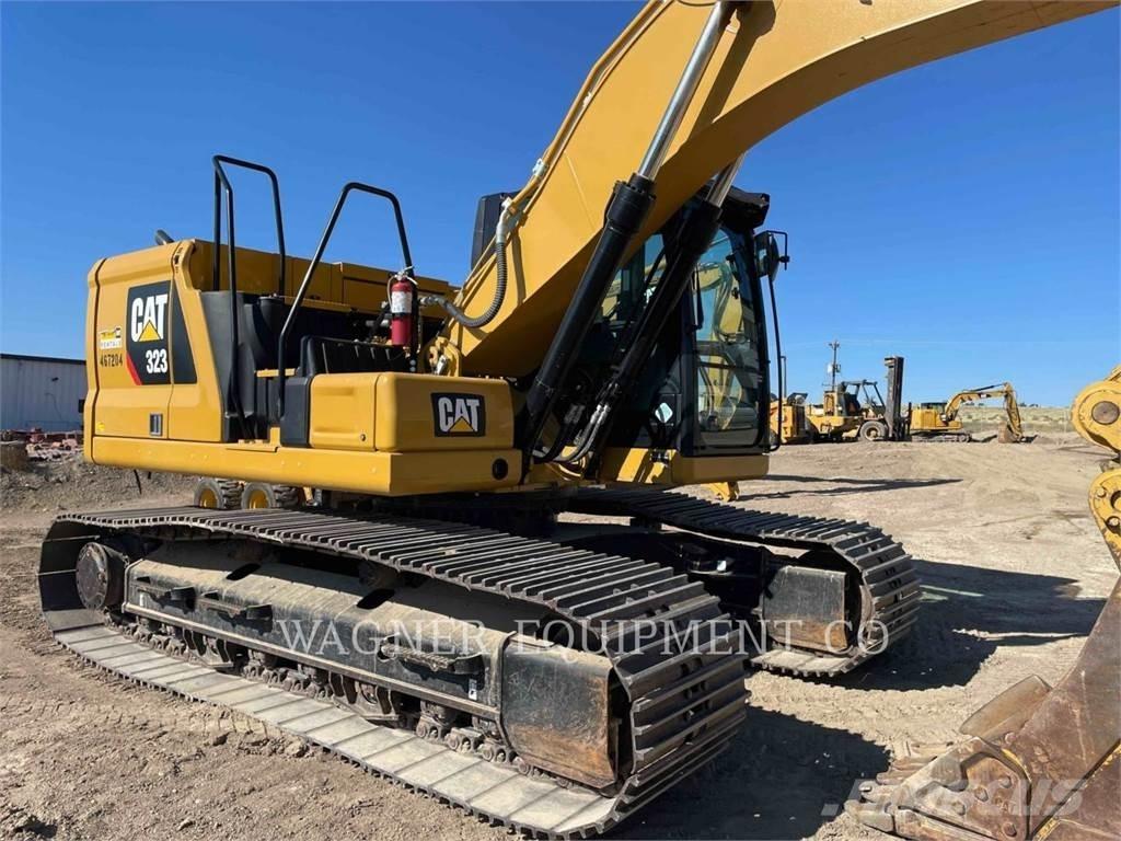 CAT 323 Raupenbagger