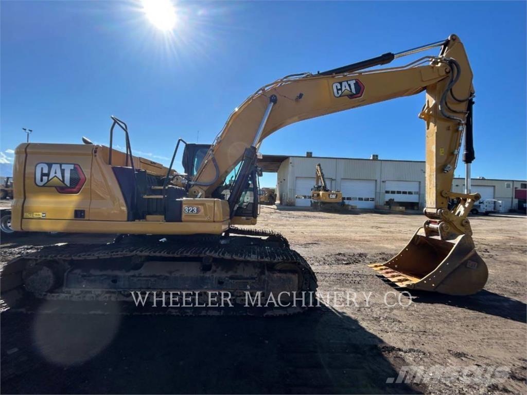 CAT 323 CF Raupenbagger