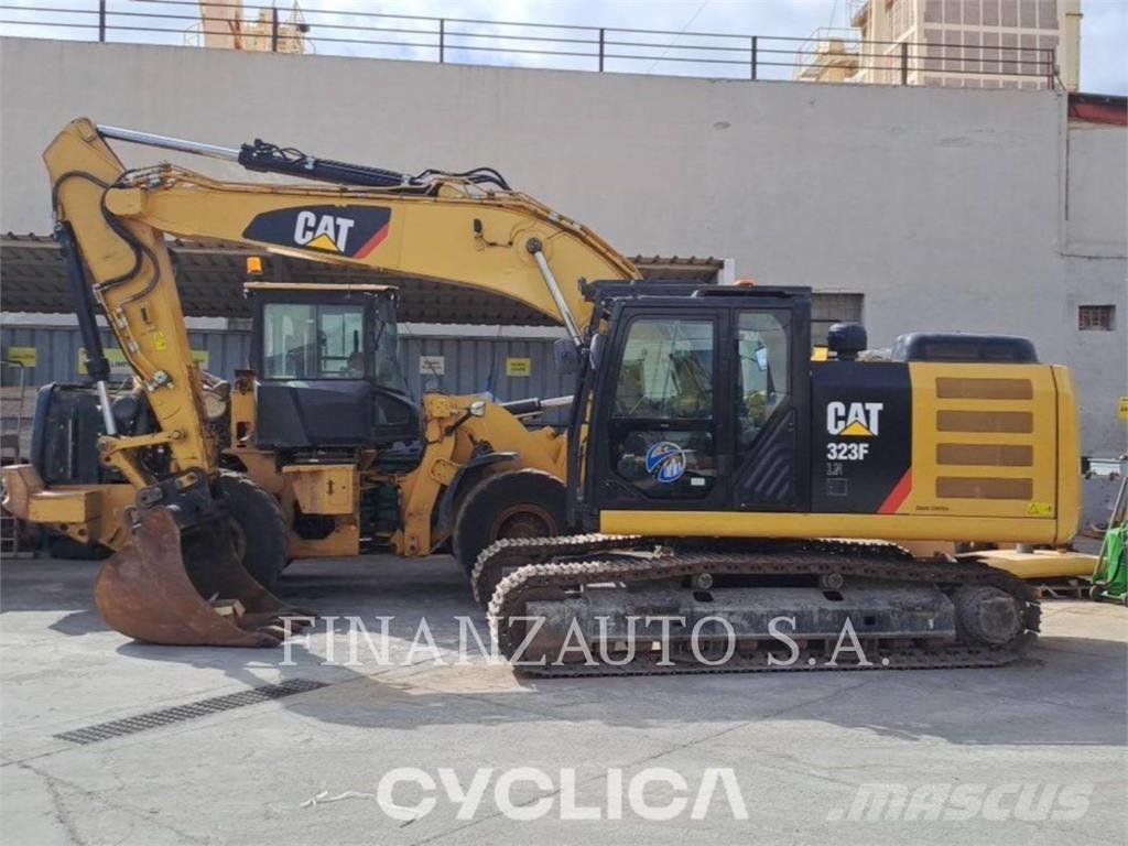 CAT 323F Raupenbagger