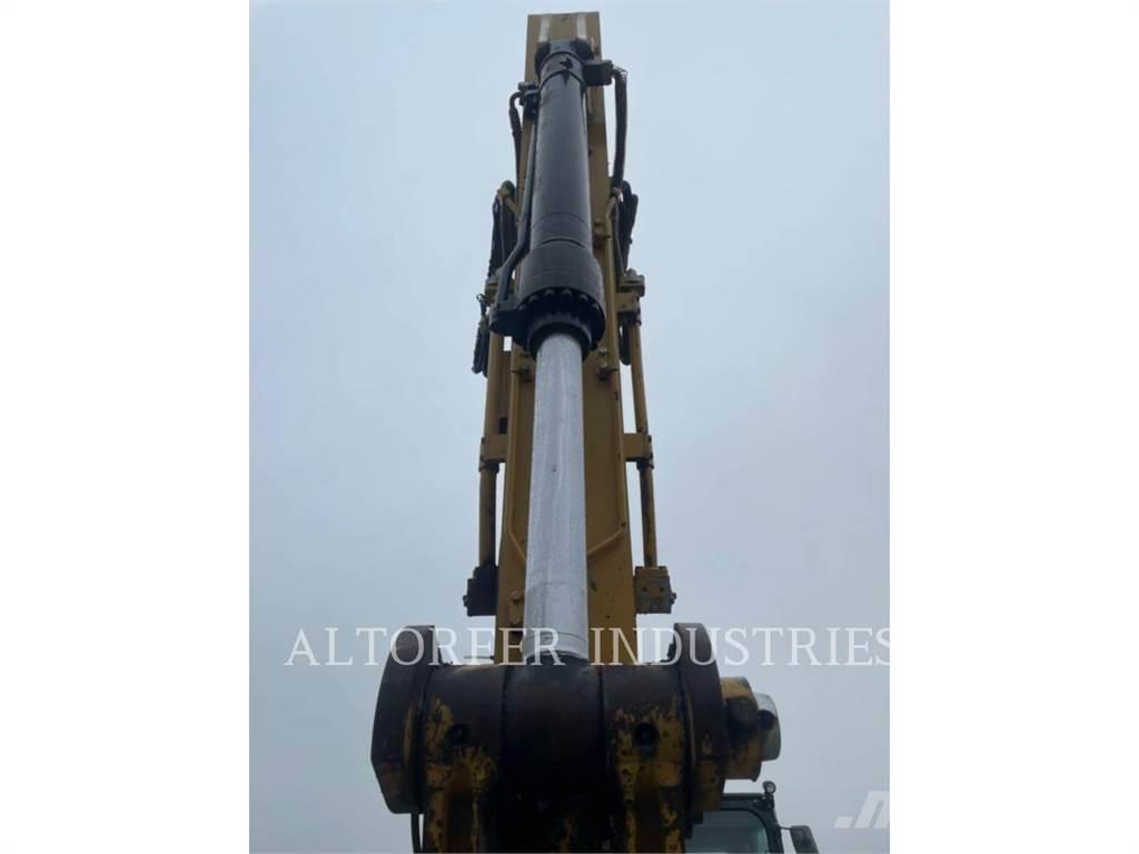 CAT 326FL Raupenbagger