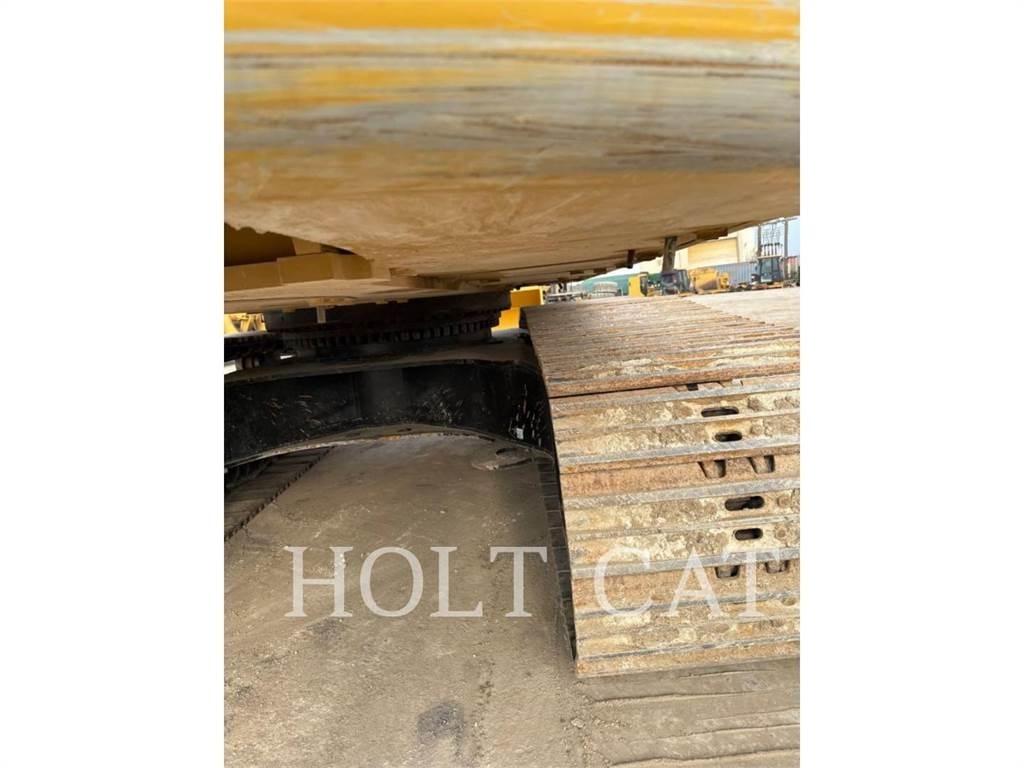 CAT 352 12 TC Raupenbagger