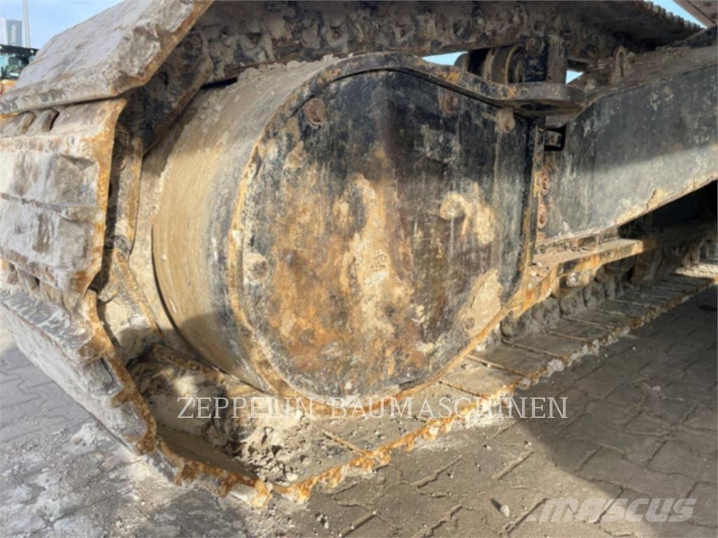 CAT 352FL Raupenbagger