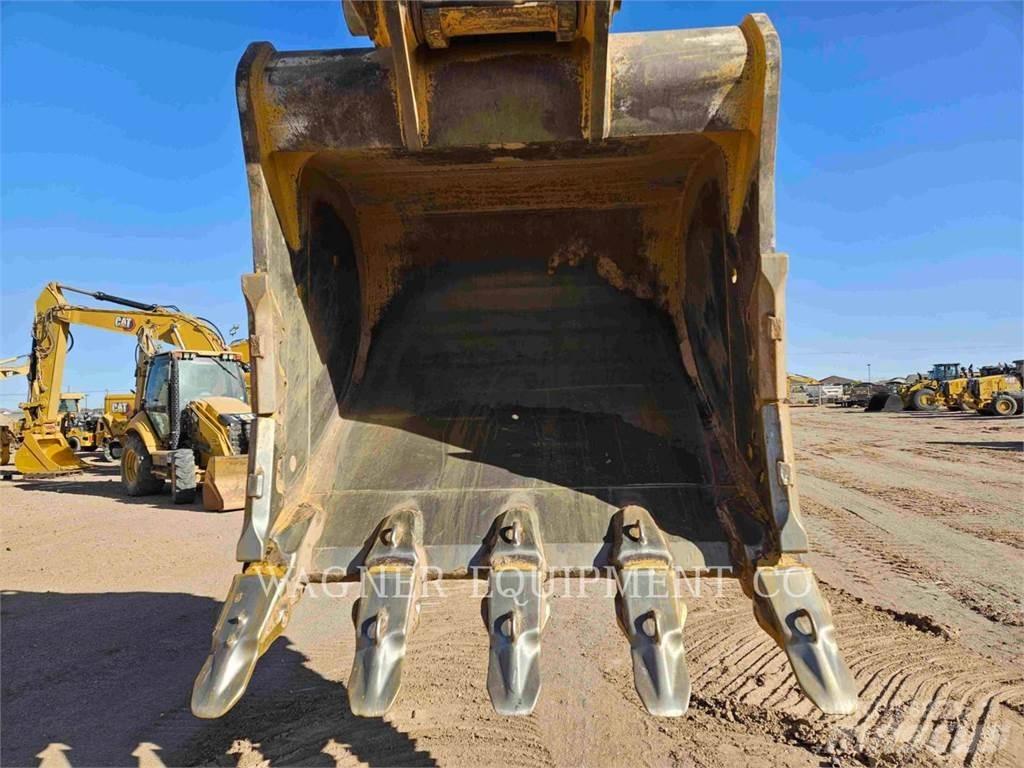 CAT 374 Raupenbagger