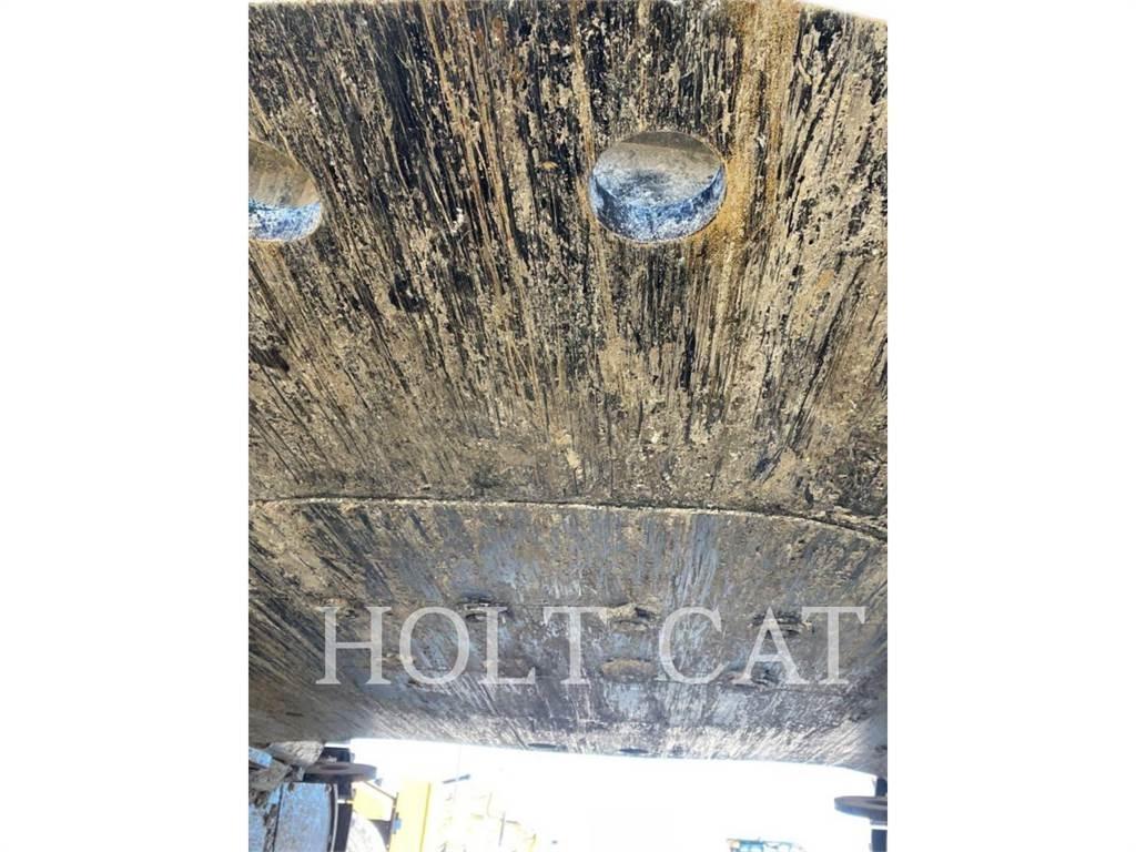 CAT 374 Raupenbagger