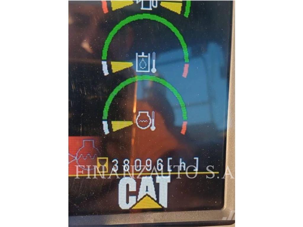 CAT 390DL Raupenbagger