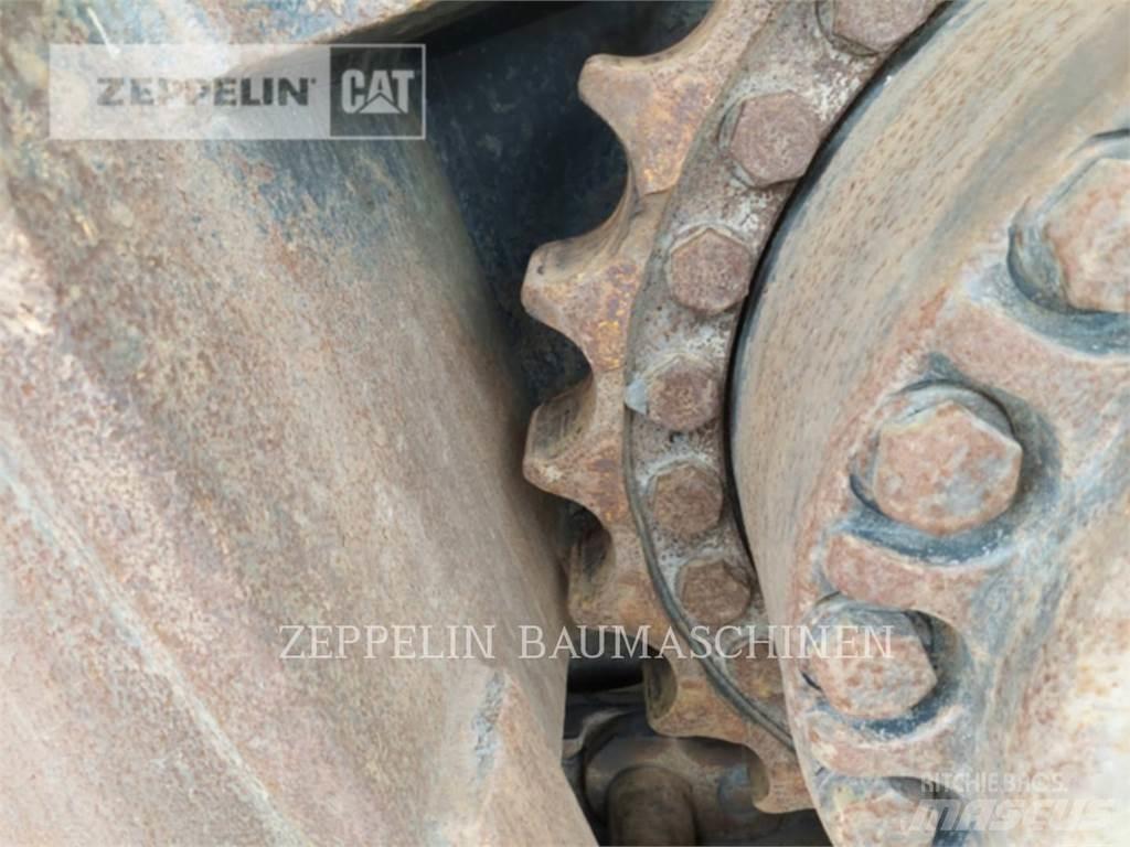 CAT 390FL Raupenbagger
