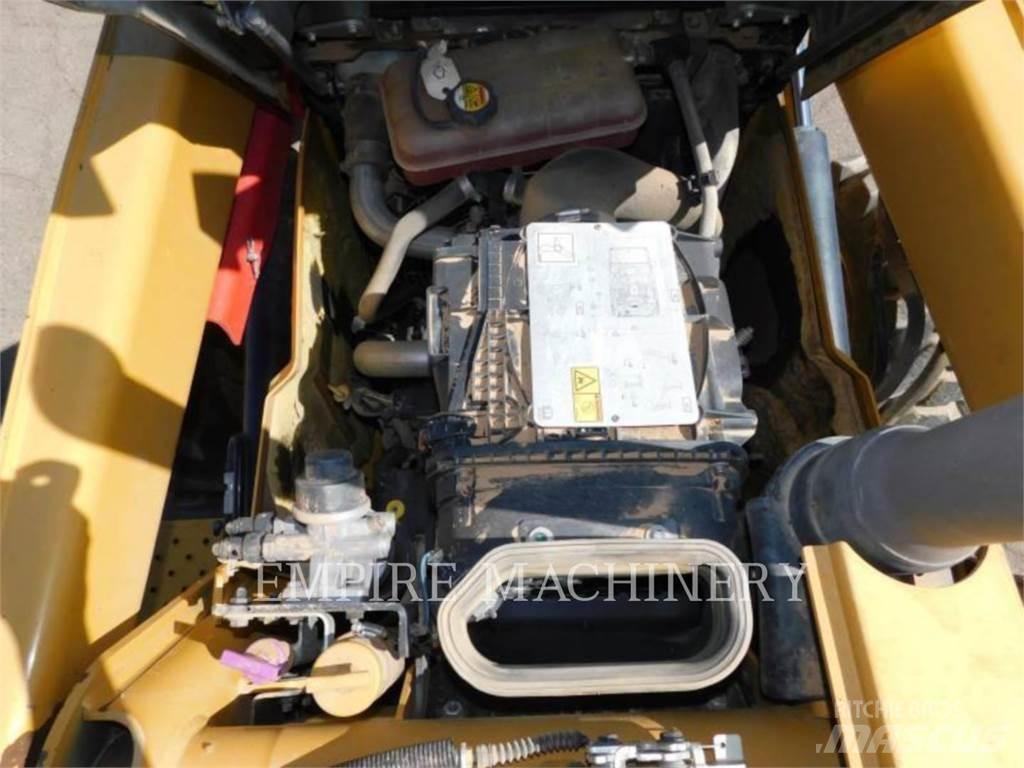 CAT 415F2 IL Radlader