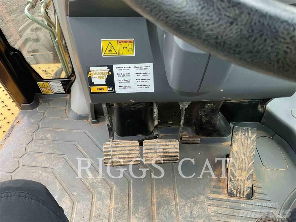 CAT 420 4AEM Baggerlader