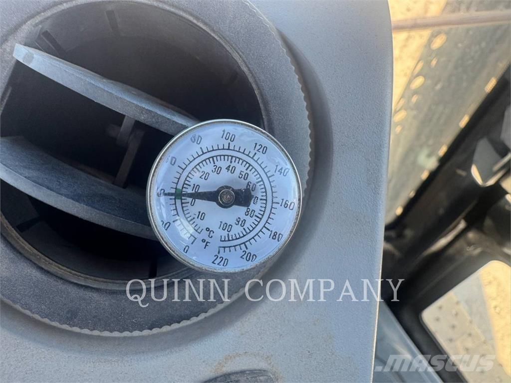 CAT 420F2 Baggerlader