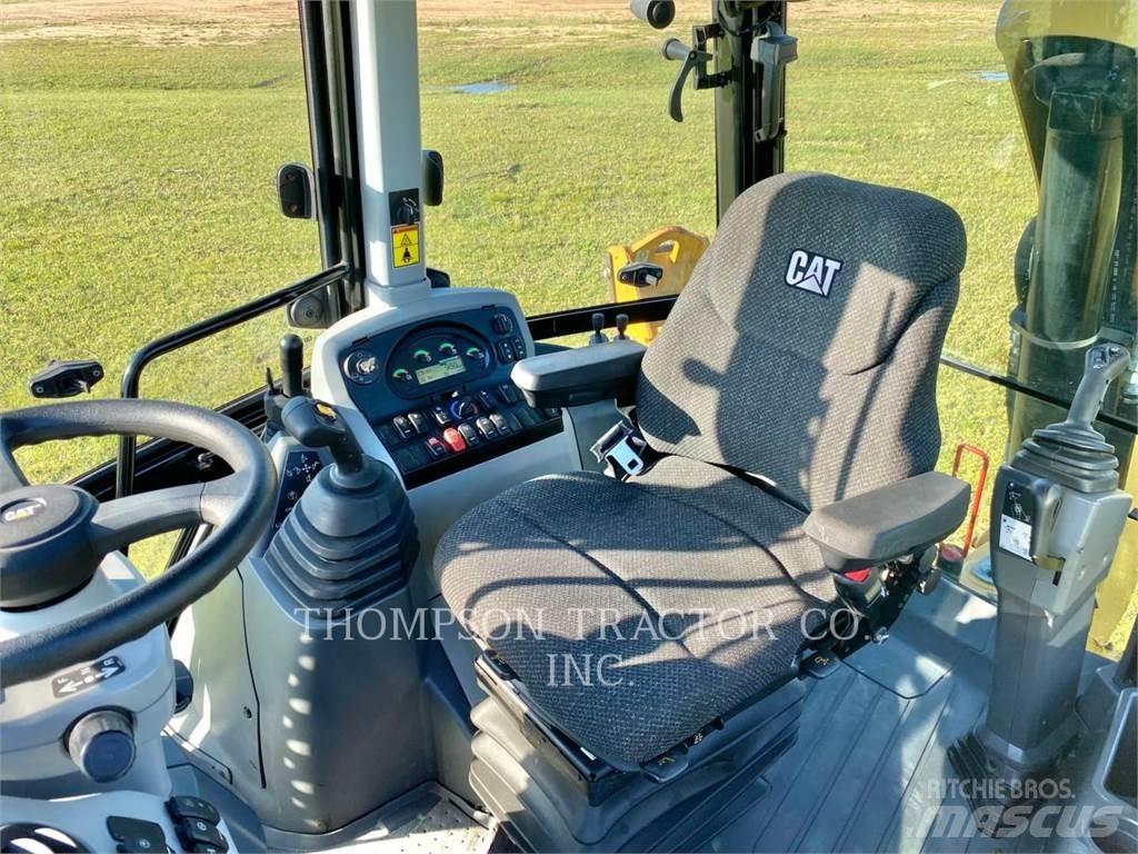 CAT 420F2 Baggerlader