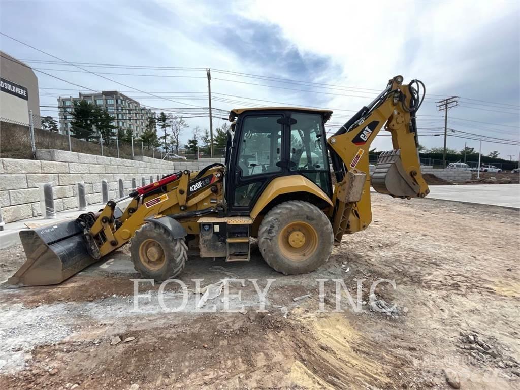 CAT 420F2IT Baggerlader