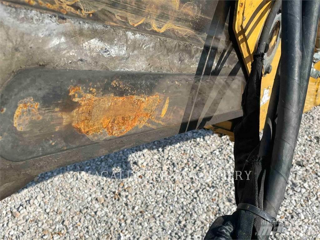 CAT 420F2ST Baggerlader