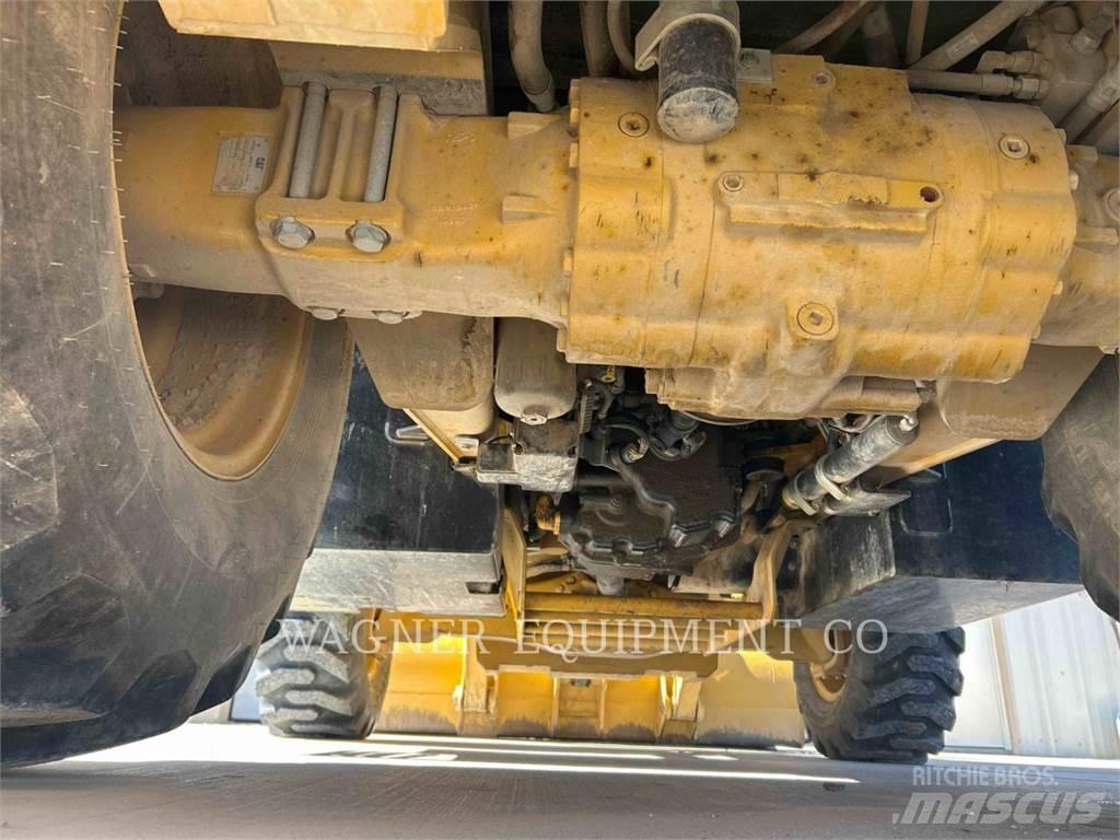 CAT 420F2ST Baggerlader