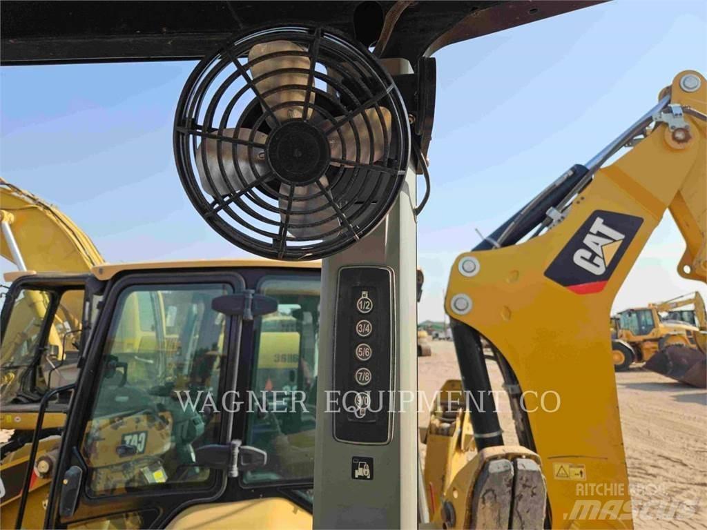 CAT 420F2ST Baggerlader