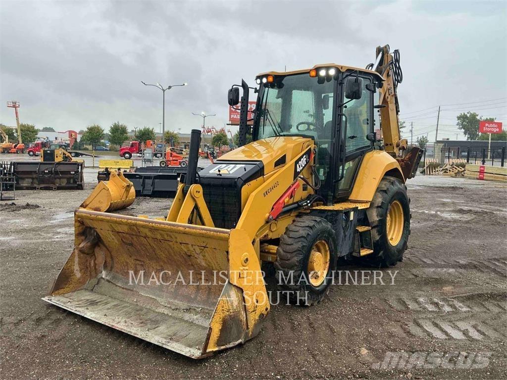 CAT 420F2ST Baggerlader