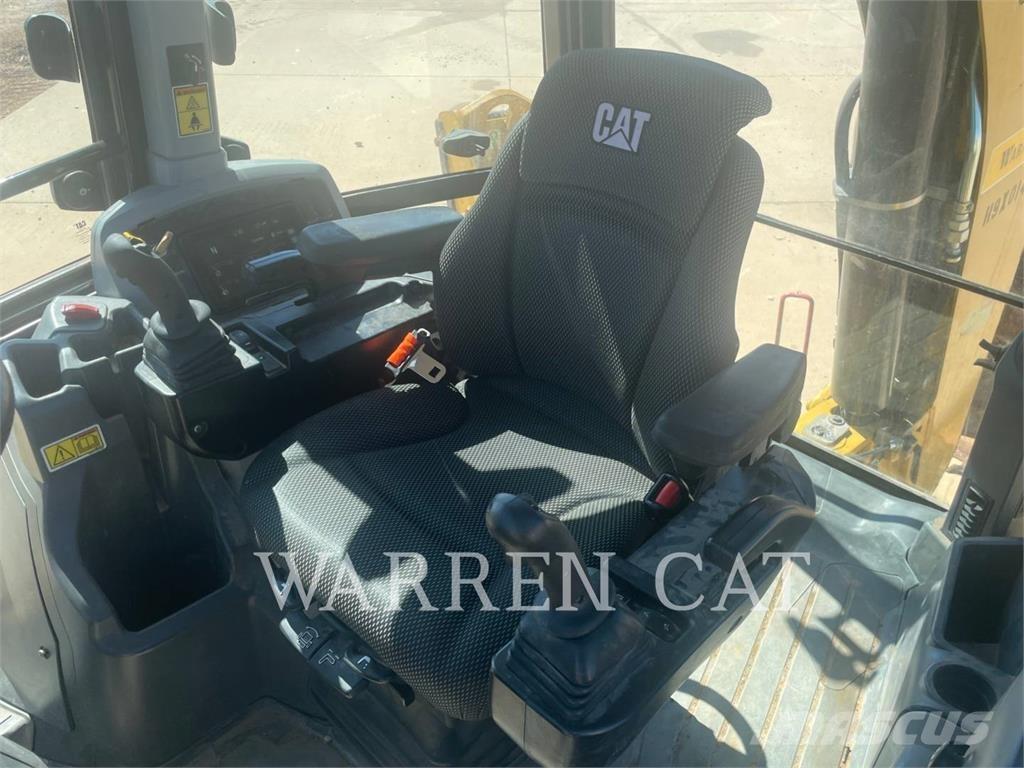 CAT 420XE AE4T Baggerlader