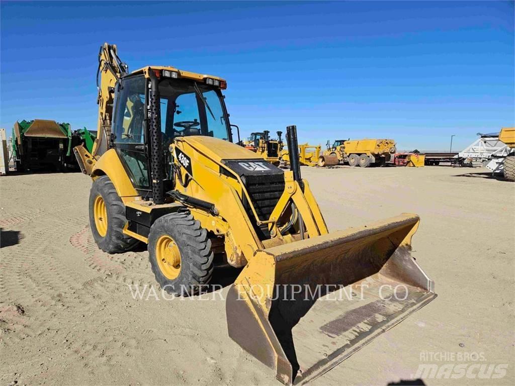 CAT 430F 4WD Baggerlader