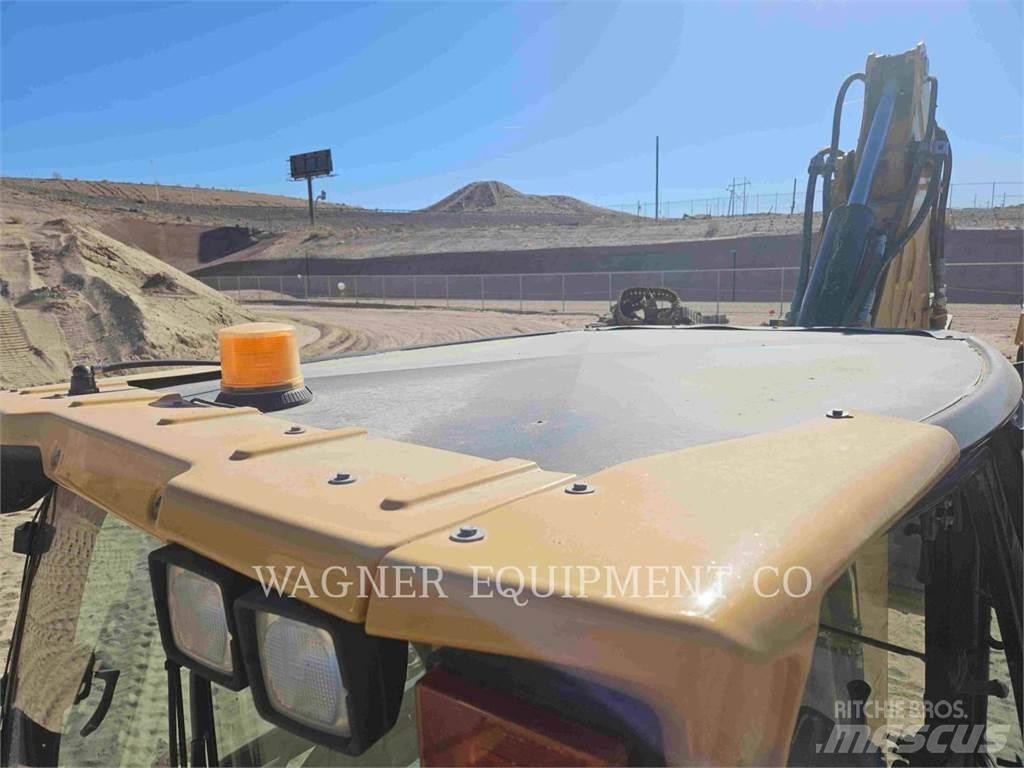 CAT 430F 4WD Baggerlader