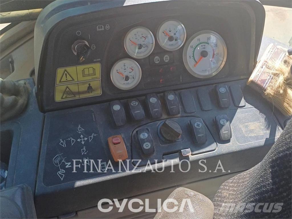 CAT 432F Baggerlader