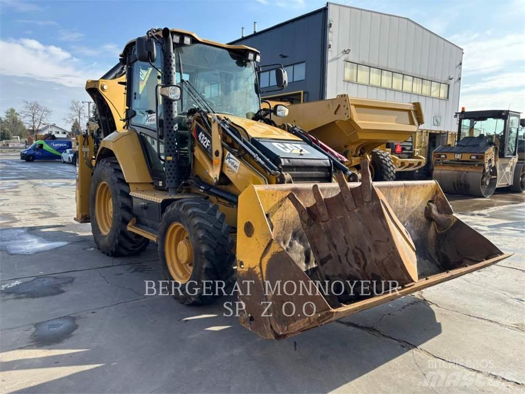 CAT 432F2 Baggerlader