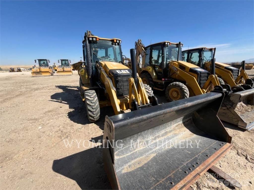 CAT 440 Baggerlader